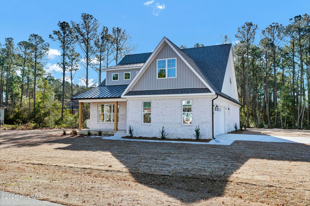101 Captains Lane, Sneads Ferry, NC 28460