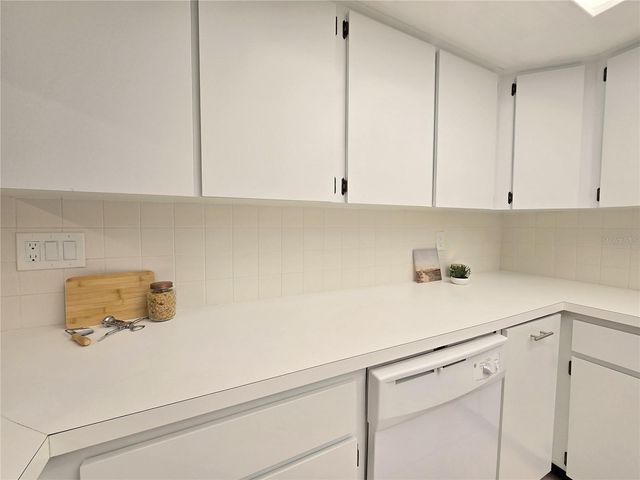 3031 COUNTRYSIDE BOULEVARD 35C, Clearwater, FL 33761