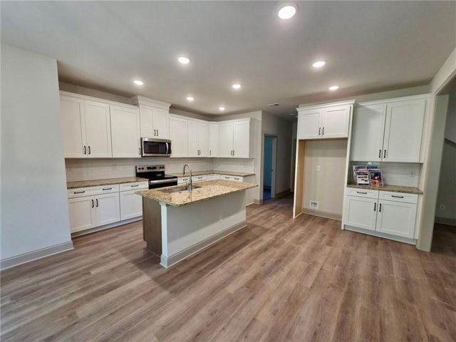 114 Eagle Heart Court, Waleska, GA 30183