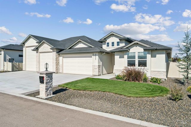 7522 E Newcastle Dr, Nampa, ID 83687 property photo