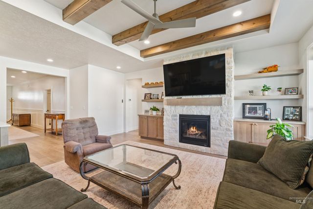 7522 E Newcastle Dr, Nampa, ID 83687
