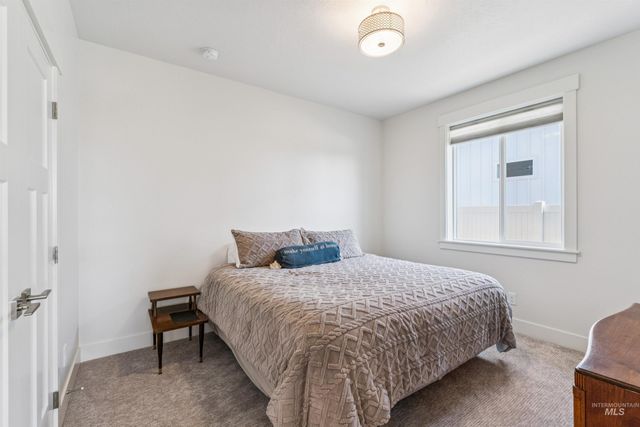7522 E Newcastle Dr, Nampa, ID 83687