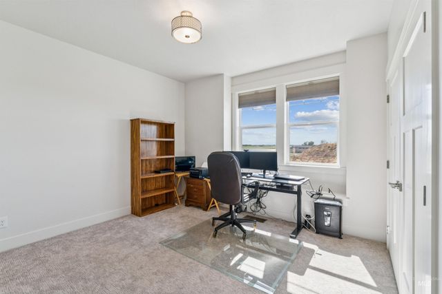 7522 E Newcastle Dr, Nampa, ID 83687