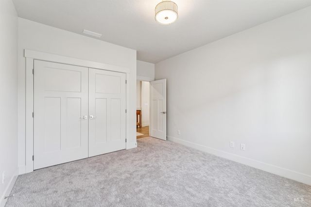 7522 E Newcastle Dr, Nampa, ID 83687