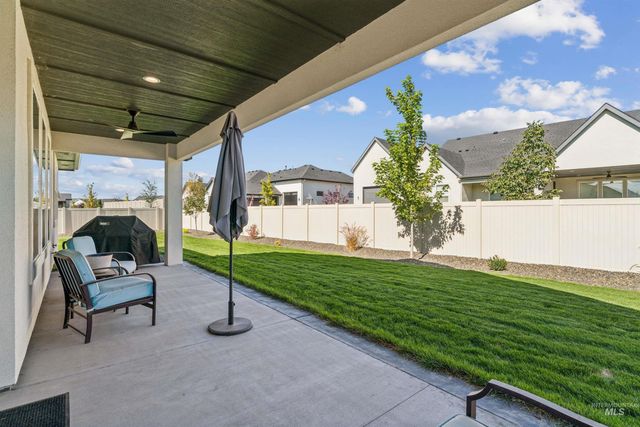 7522 E Newcastle Dr, Nampa, ID 83687