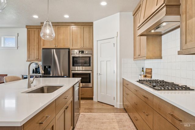 7522 E Newcastle Dr, Nampa, ID 83687