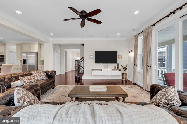 21 OCEAN TERR, Long Branch, NJ 07740