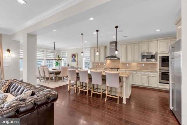 21 OCEAN TERR, Long Branch, NJ 07740