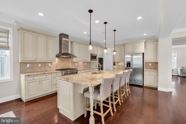 21 OCEAN TERR, Long Branch, NJ 07740