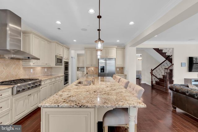 21 OCEAN TERR, Long Branch, NJ 07740