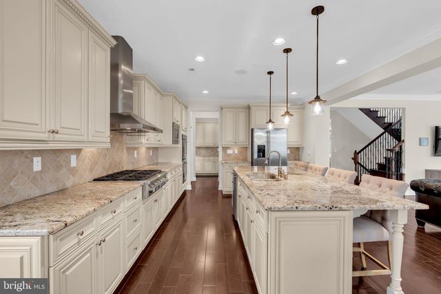 21 OCEAN TERR, Long Branch, NJ 07740