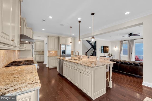 21 OCEAN TERR, Long Branch, NJ 07740