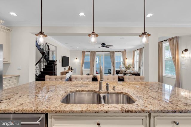 21 OCEAN TERR, Long Branch, NJ 07740