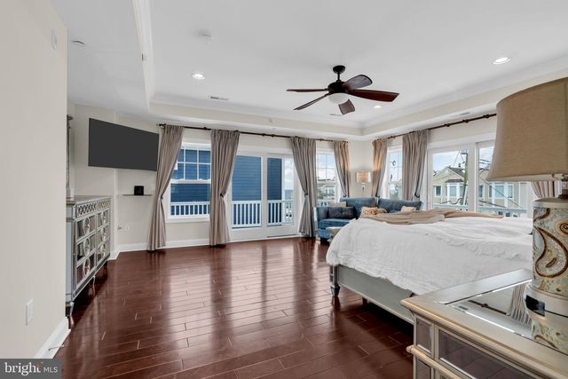 21 OCEAN TERR, Long Branch, NJ 07740