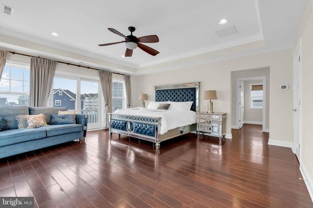 21 OCEAN TERR, Long Branch, NJ 07740