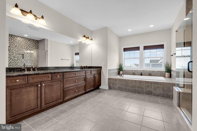 21 OCEAN TERR, Long Branch, NJ 07740