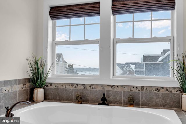 21 OCEAN TERR, Long Branch, NJ 07740