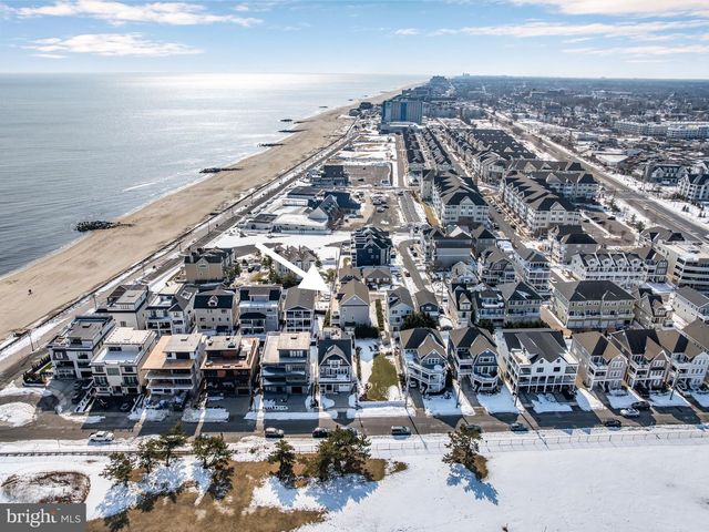 21 OCEAN TERR, Long Branch, NJ 07740