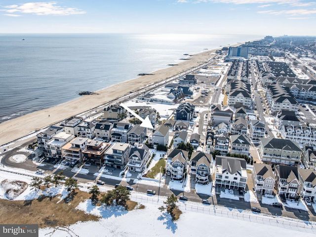21 OCEAN TERR, Long Branch, NJ 07740