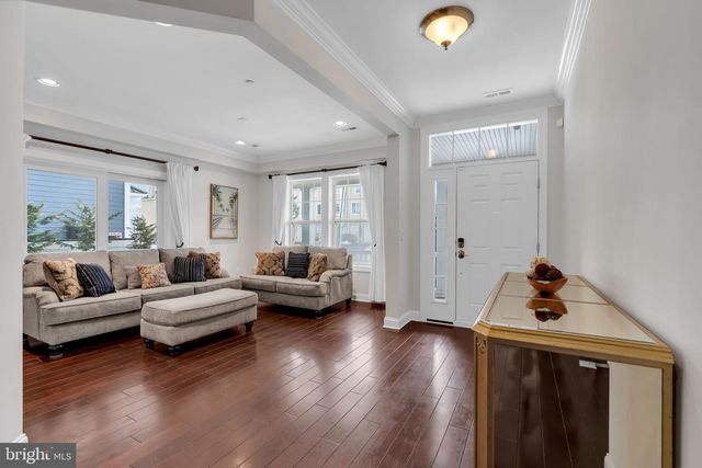 21 OCEAN TERR, Long Branch, NJ 07740