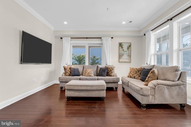 21 OCEAN TERR, Long Branch, NJ 07740