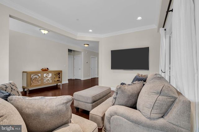 21 OCEAN TERR, Long Branch, NJ 07740