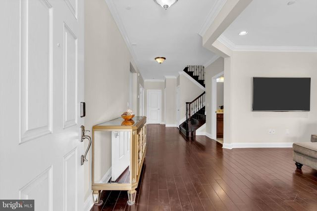 21 OCEAN TERR, Long Branch, NJ 07740