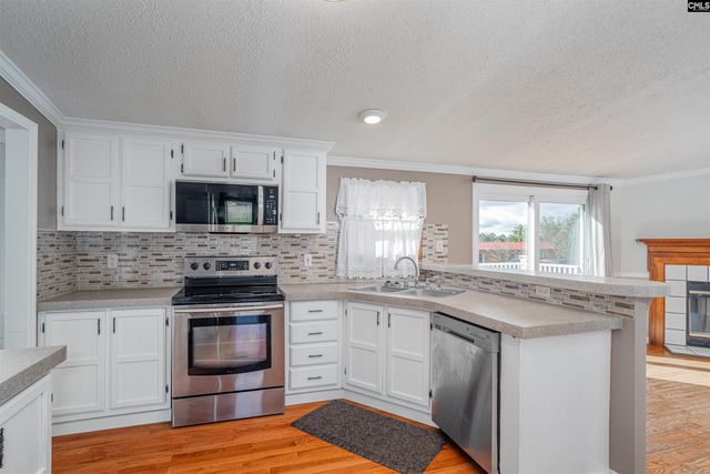 323 Peele Court, Swansea, SC 29160