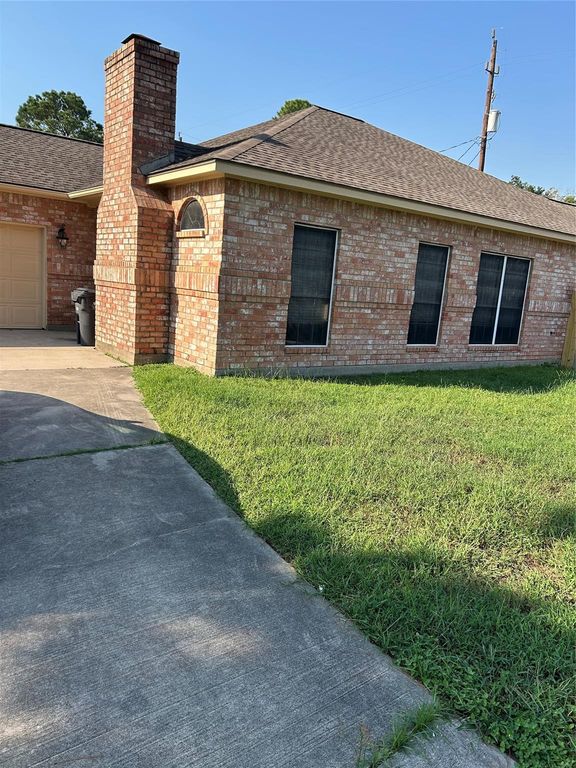 17610 W Fawn River Circle, Spring, TX 77379