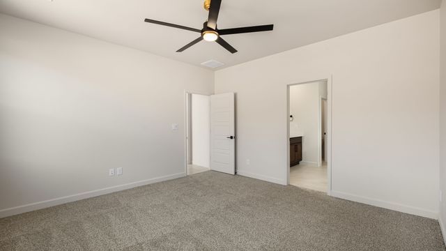 77 Calle Fuerza, Santa Fe, NM 87508