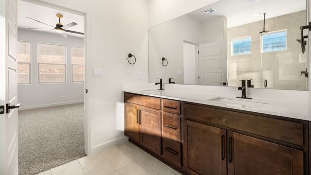 77 Calle Fuerza, Santa Fe, NM 87508