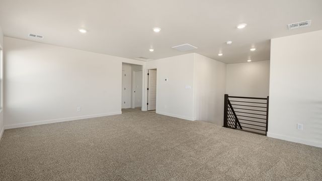 77 Calle Fuerza, Santa Fe, NM 87508