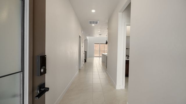 77 Calle Fuerza, Santa Fe, NM 87508