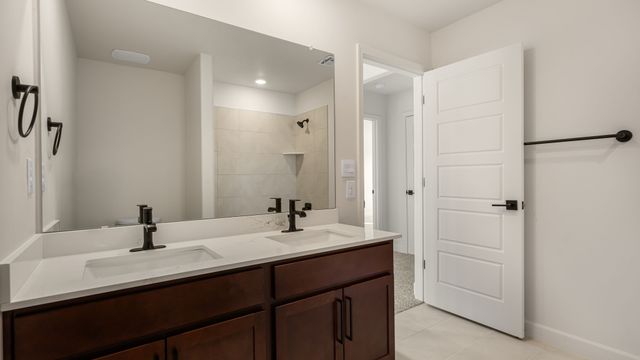 77 Calle Fuerza, Santa Fe, NM 87508