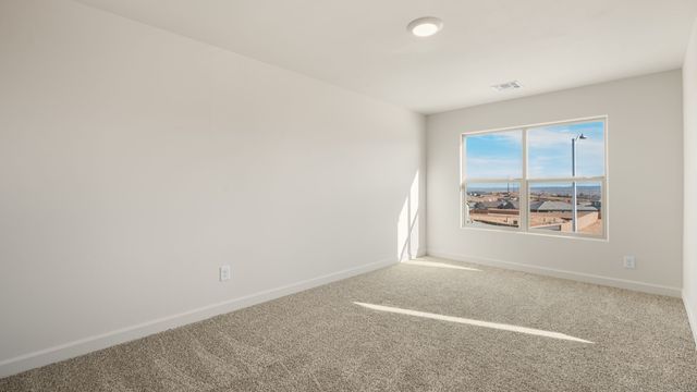 77 Calle Fuerza, Santa Fe, NM 87508