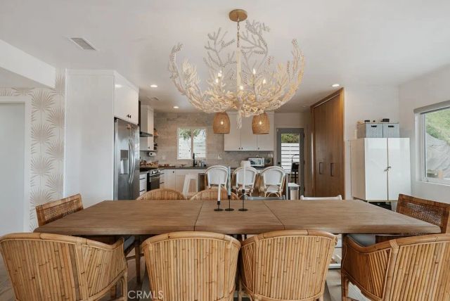 4028 Don Diablo, Los Angeles, CA 90008