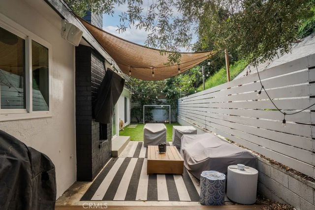 4028 Don Diablo, Los Angeles, CA 90008