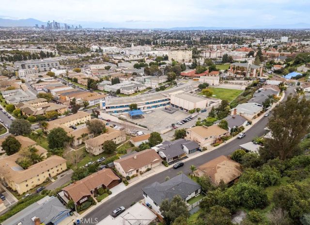 4028 Don Diablo, Los Angeles, CA 90008