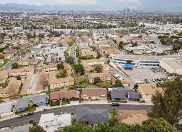 4028 Don Diablo, Los Angeles, CA 90008