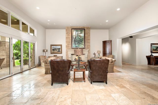 2428 Clubs, Boerne, TX 78006