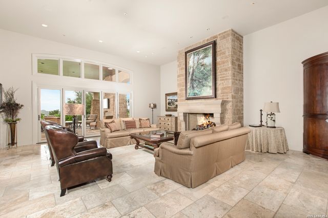 2428 Clubs, Boerne, TX 78006
