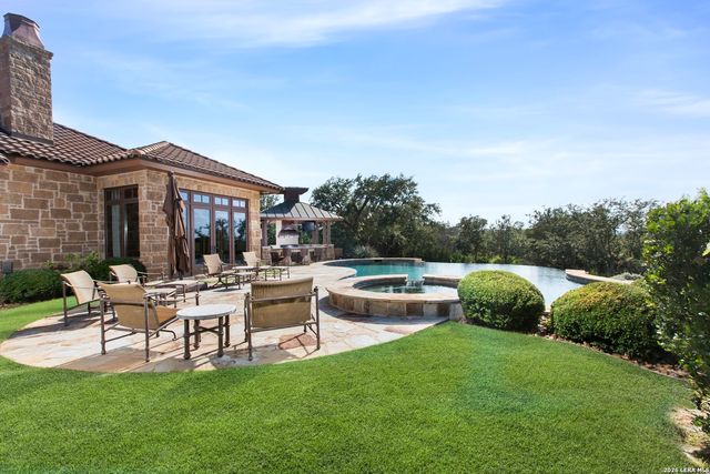 2428 Clubs, Boerne, TX 78006