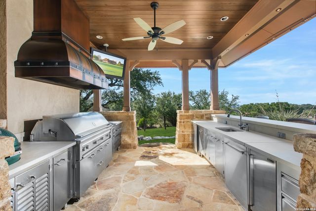 2428 Clubs, Boerne, TX 78006