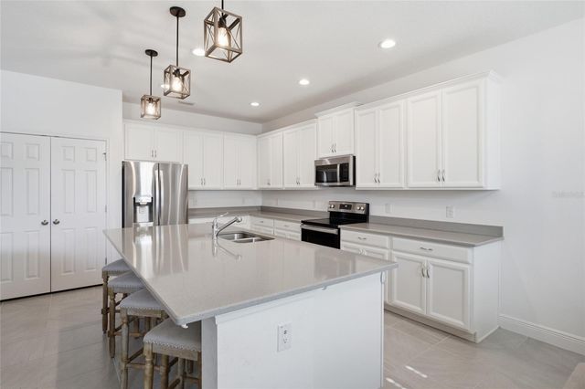180 JENSEN DRIVE, Groveland, FL 34736