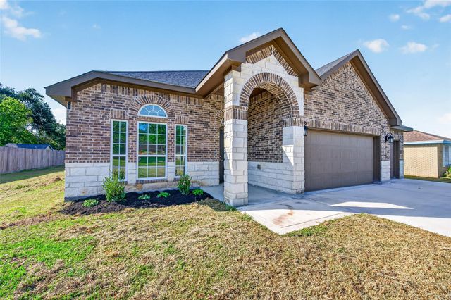 710 Hackberry Street, La Marque, TX 77568