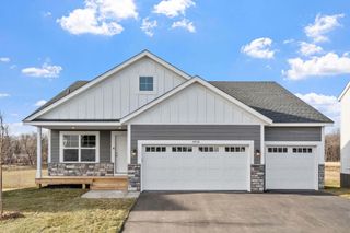 4745 8th Street Loop NE, Saint Cloud, MN 56304