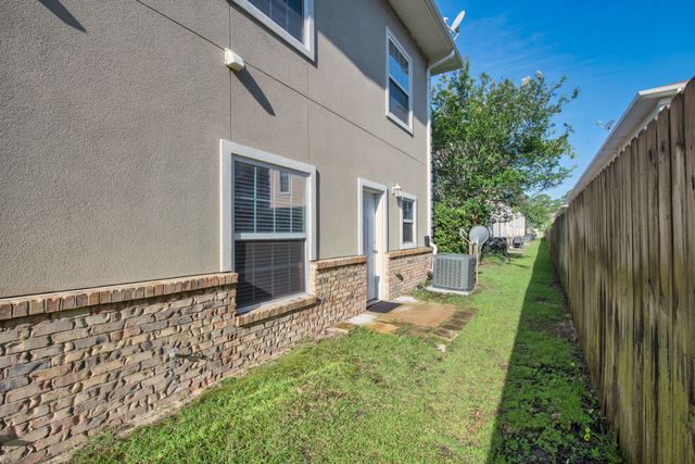 1531 Bentley Circle, Fort Walton Beach, FL 32549