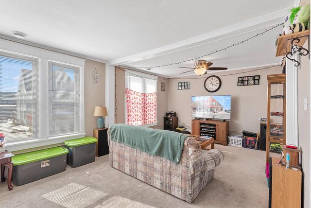 1200 Milwaukee AVENUE, South Milwaukee, WI 53172
