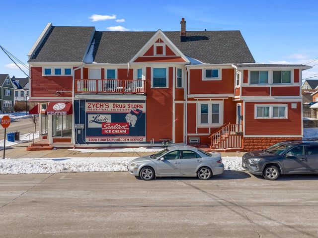 1200 Milwaukee AVENUE, South Milwaukee, WI 53172