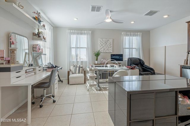17690 S Grassland Way, Vail, AZ 85641